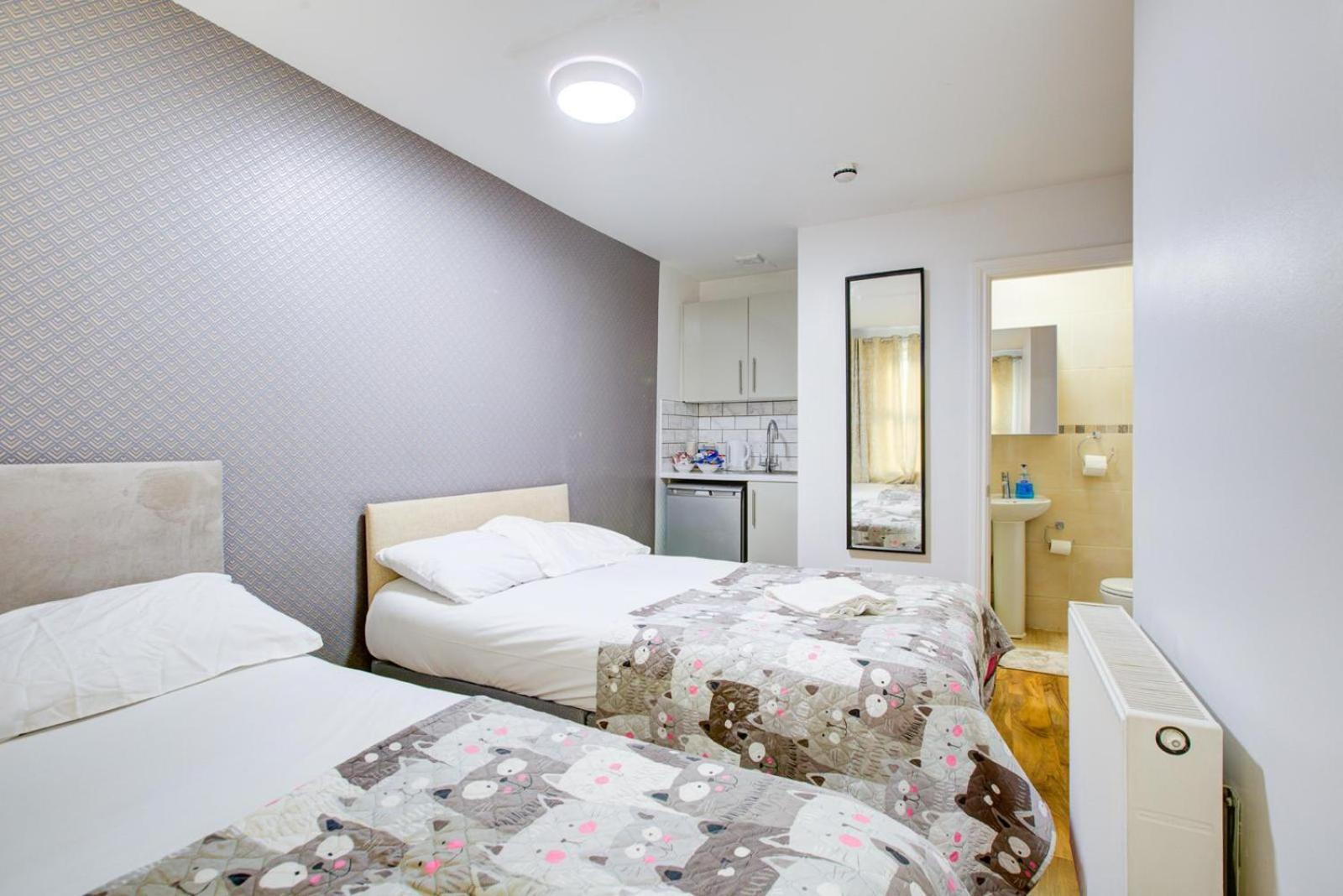 King Hotel Лондон Екстериор снимка