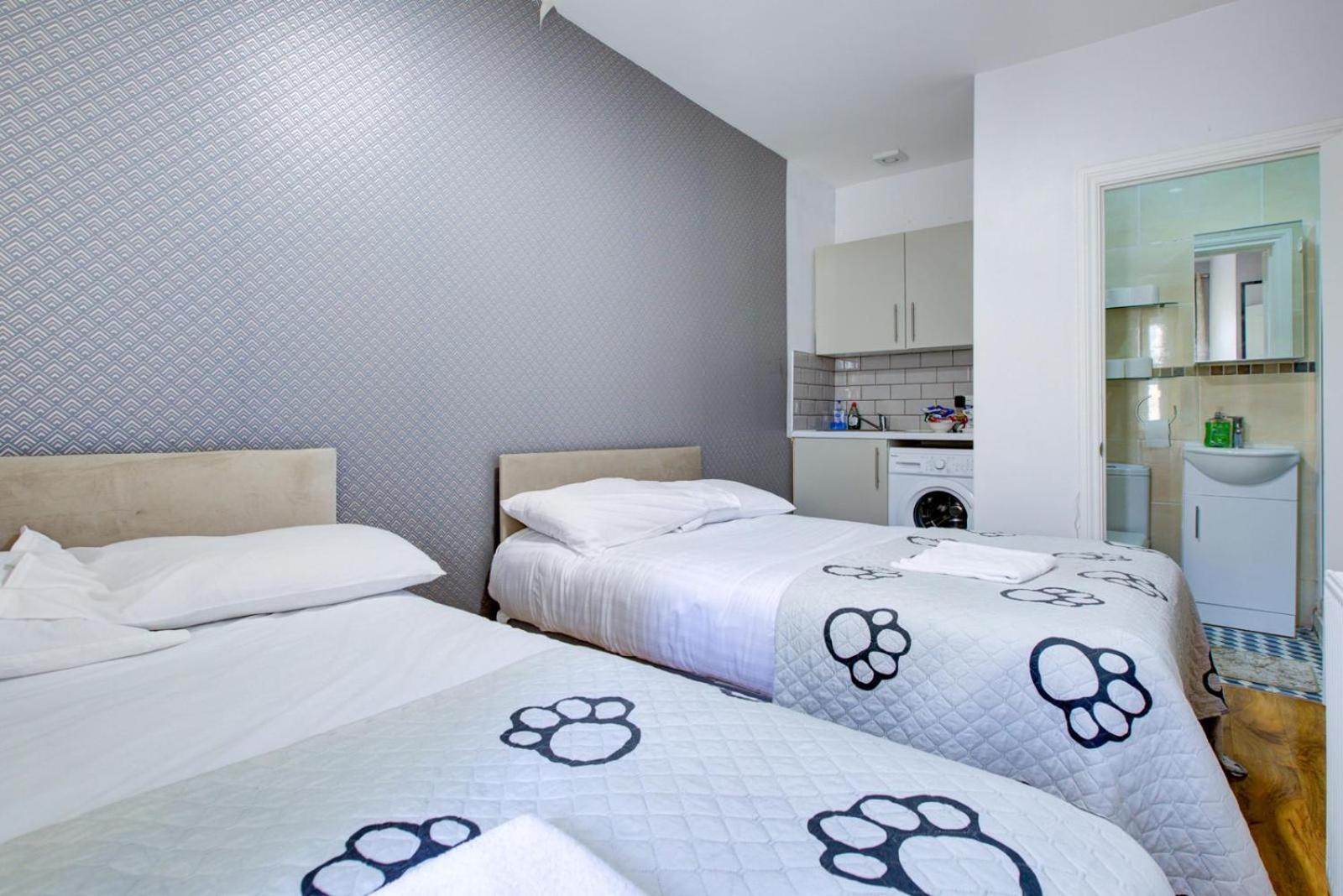King Hotel Лондон Екстериор снимка